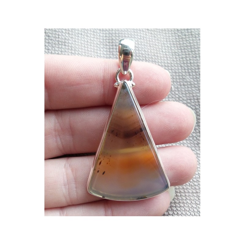 Zilveren hanger met driehoekige Montana Agaat