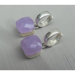 Zilveren creolen gezet met vierkante lavendel Chalcedoon