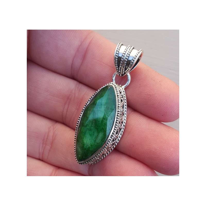 Zilveren hanger met marquise Emerald in bewerkte setting