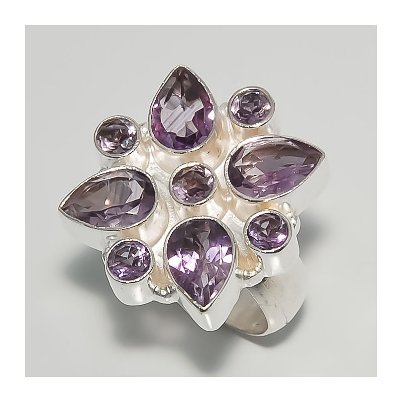 Zilveren ring met Amethist steen bloemvorm maat 18.5mm