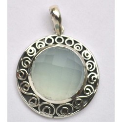 Zilveren hannger ronde facet aqua Chalcedoon bewerkte setting