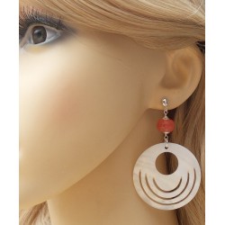 Zilveren oorbellen met ronde Parelmoer en Cherry Quartz