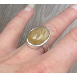 Zilveren ring met ovale goude Rutielkwarts maat 17.7 mm
