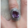 Zilveren ring met Amethist in bewerkte kop maat 17 mm