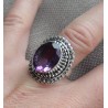 Zilveren ring met Amethist in bewerkte kop maat 17 mm