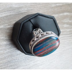 Zilveren ring met Calsilica in bewerkte setting 17.5 mm