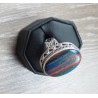 Zilveren ring met Calsilica in bewerkte setting 17.5 mm