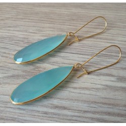 Vergulde zilveren oorbellen met facet aqua Chalcedoon