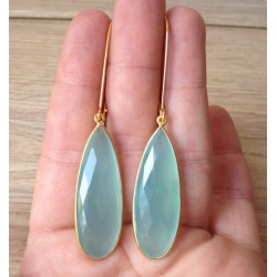 Vergulde zilveren oorbellen met facet aqua Chalcedoon