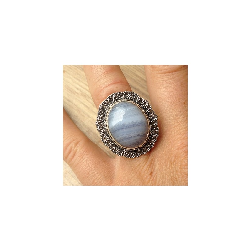 Zilveren ring met blauw Lace Agaat bewerkte kop en band 18 mm