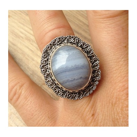 Zilveren ring met blauw Lace Agaat bewerkte kop en band 18 mm