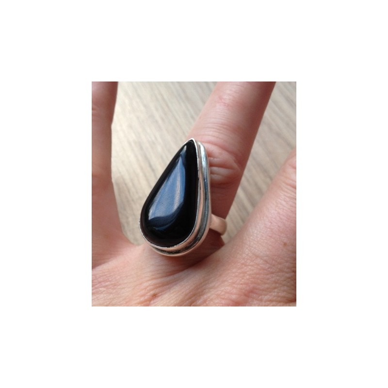 Zilveren ring met druppelvorm zwarte Onyx ring maat 17 mm