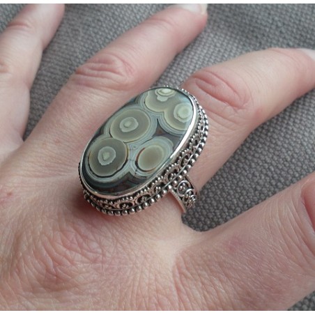 Zilveren ring met Laguna Lace Agaat in bewerkte setting 19 mm
