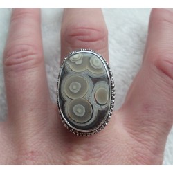 Zilveren ring met Laguna Lace Agaat in bewerkte setting 19 mm