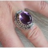Zilveren ring Amethist met bewerkte kop en band maat 16.5 mm