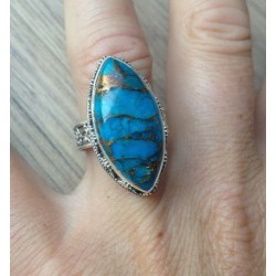 Zilveren ring ovale blauw Turkoois in bewerkte setting 17.7 mm