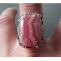 Zilveren ring Rhodochrosiet in bewerkte setting maat 17.7 mm