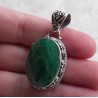 Zilveren hanger brede ovale Emerald gezet in bewerkte setting