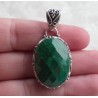 Zilveren hanger brede ovale Emerald gezet in bewerkte setting