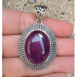 Zilveren hanger cabochon geslepen Amethist in bewerkte setting