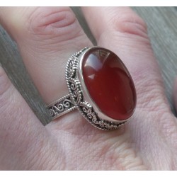 Zilveren ring met Carneool gezet in bewerkte setting 18 mm
