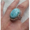 Zilveren ring met ovale Larimar gezet in bewerkte setting 18.5 m