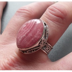Zilveren ring brede marquise Rhodochrosiet bewerkte setting 18 m