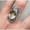 Zilveren ring met groene Amethist en open bewerkte setting 18