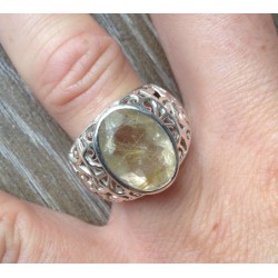 Zilveren ring gouden Rutielkwarts met open bewerkte band 17.3 mm