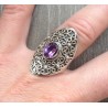 Zilveren ring gezet met Amethist in ovale bewerkte kop 16.5 mm