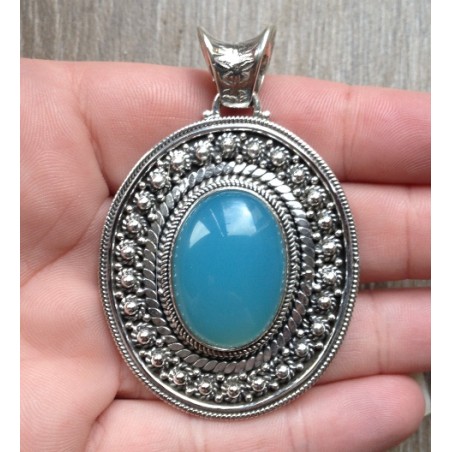 Zilveren grote hanger met blauw Chalcedoon in bewerkte setting