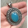 Zilveren grote hanger met blauw Chalcedoon in bewerkte setting