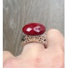 Zilveren ring met hoge bewerkte kop gezet met Robijn 16.5 mm