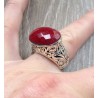 Zilveren ring met hoge bewerkte kop gezet met Robijn 16.5 mm