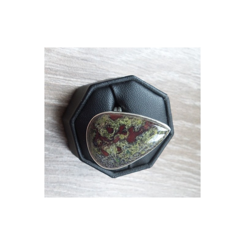 Zilveren ring gezet met Drakenbloed Jaspis maat 18 mm