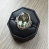 Zilveren ring met groene Amethist in bewerkte setting 18 mm