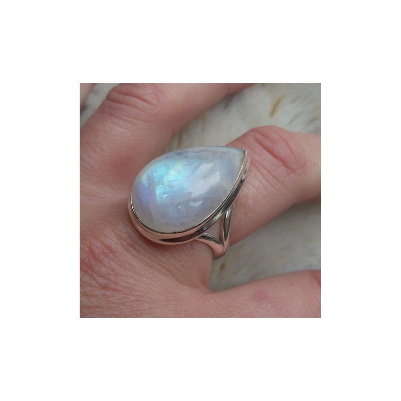 Zilveren ring met druppelvorm regenboog Maansteen 18.5 mm