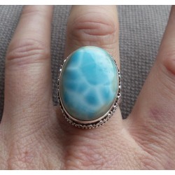 Zilveren ring met ovale Larimar gezet in bewerkte setting 18.5 m