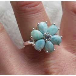 Zilveren ring bloem gezet met Larimar en blauw Topaas 18 mm