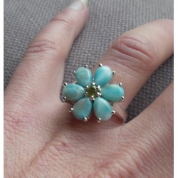 Zilveren ring bloem gezet met Larimar en Peridot 17 mm
