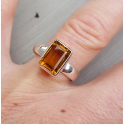 Zilveren ring gezet met rechthoekige Citrien 17.5 mm