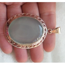 Zilveren hanger met aqua Chalcedoon in open bewerkte setting