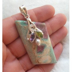 Zilveren hanger Robijn in Fuchsiet gezet met Peridot en Amethist