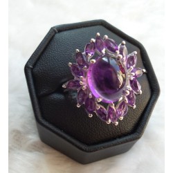 Zilveren ring gezet met facet Amethist en cabochon Amethist 19 m