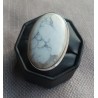 Zilveren ring gezet met Howliet ring maat 17 mm