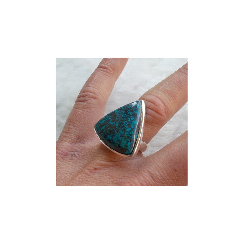 Zilveren ring gezet met driehoekige Azuriet maat 17 mm