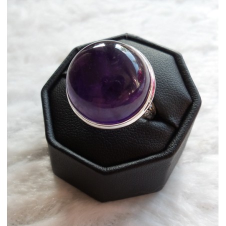 Zilveren ring gezet met ronde cabochon Amethist maat 19.7 mm