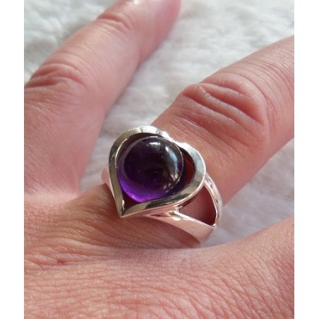 Zilveren ring gezet met cabochon Amethist 17 mm