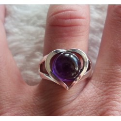 Zilveren ring gezet met cabochon Amethist 17 mm