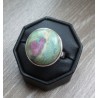 Zilveren ring gezet met ronde Robijn in Fuchsiet 19 mm
